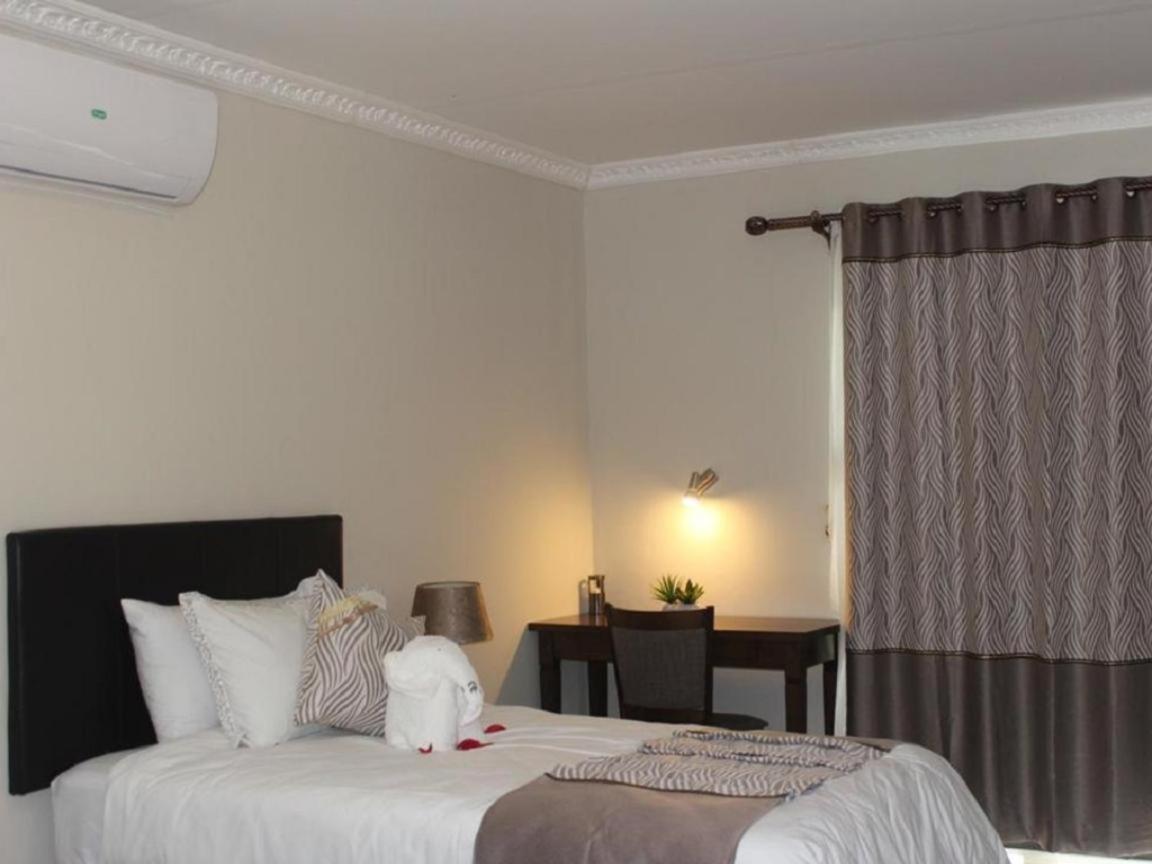 Juda Haus Lodge Katima Mulilo Exteriér fotografie